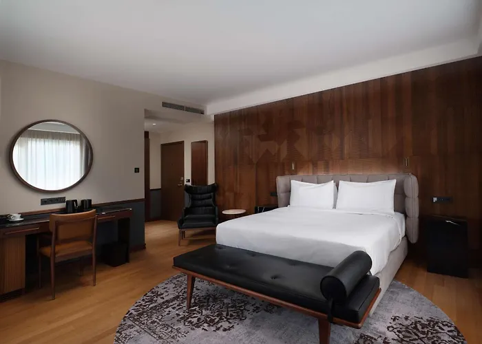 Iceland Parliament Hotel, Curio Collection By Hilton
